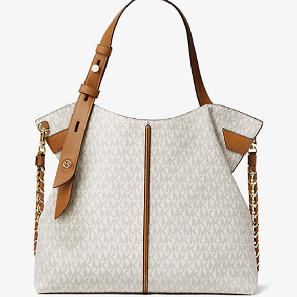 Originally over 300+ .bag in perfect condition and no longer sold - Picture 1 of 1